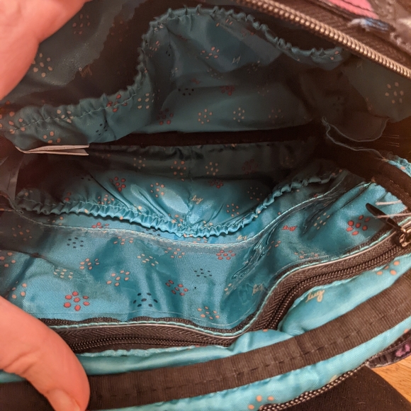 Lug crossbody bag - Picture 11 of 13